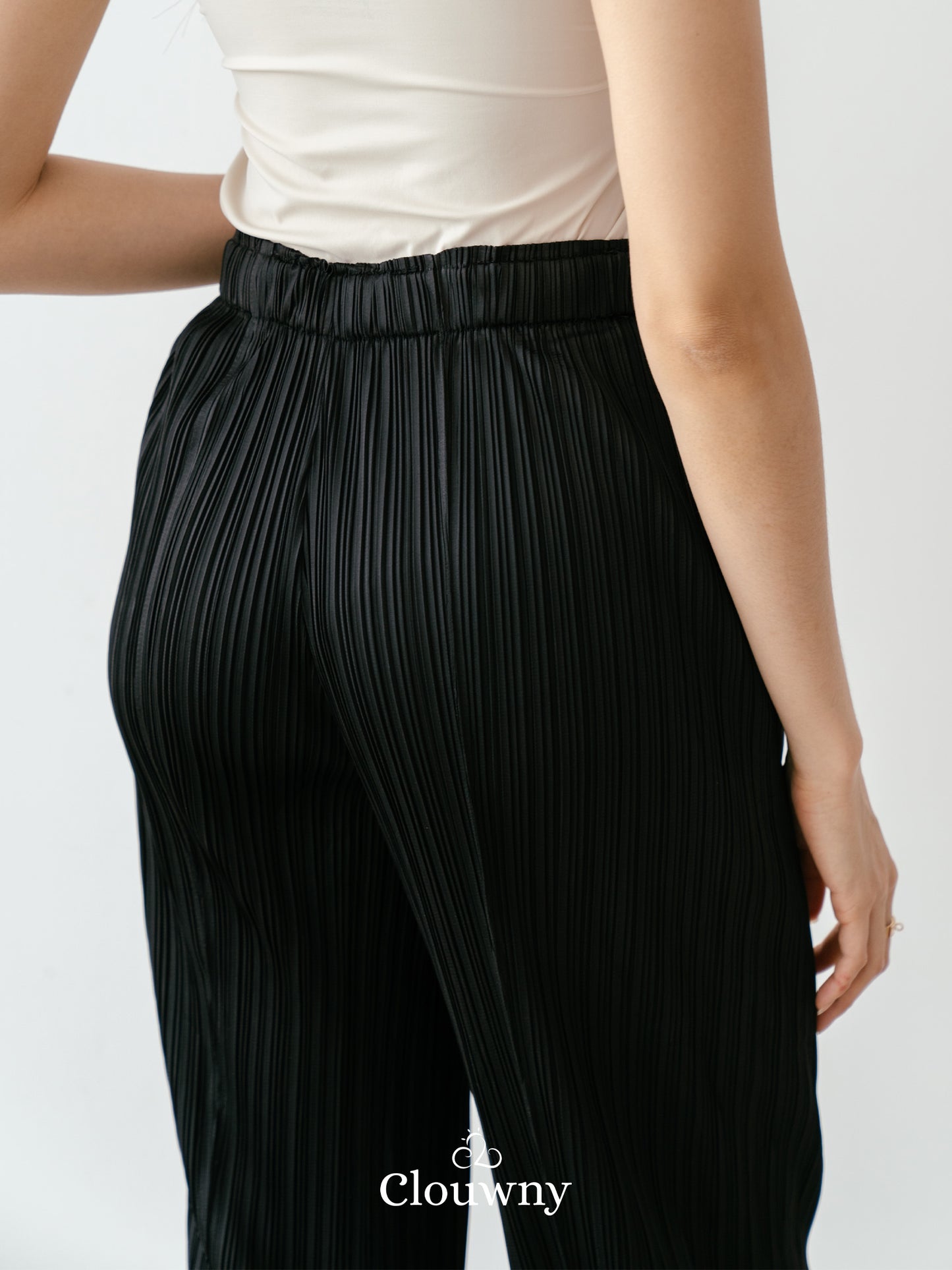 June Basic Pleats Pants - Black