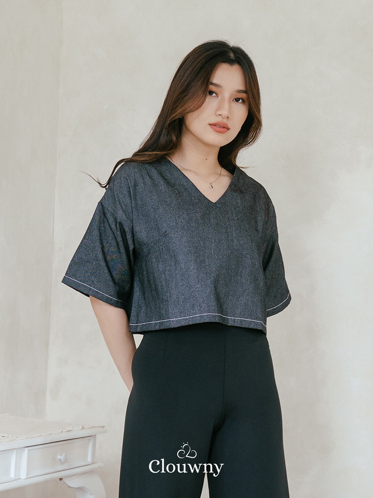 Hansen Vneck Blouse - Grey