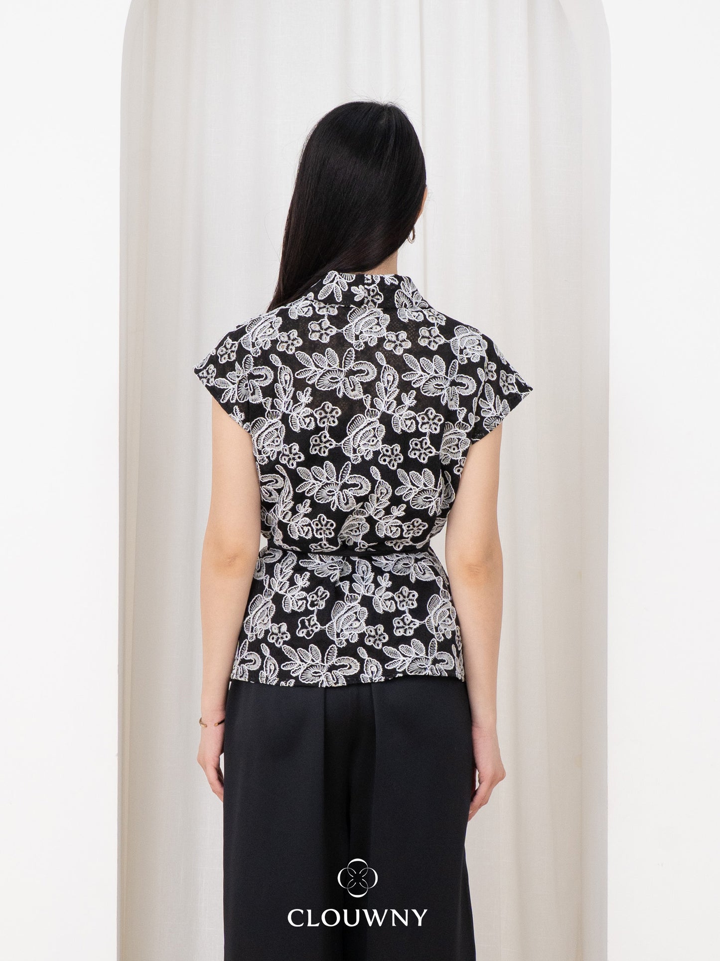 Erin Kimono Embroidery Blouse - Black