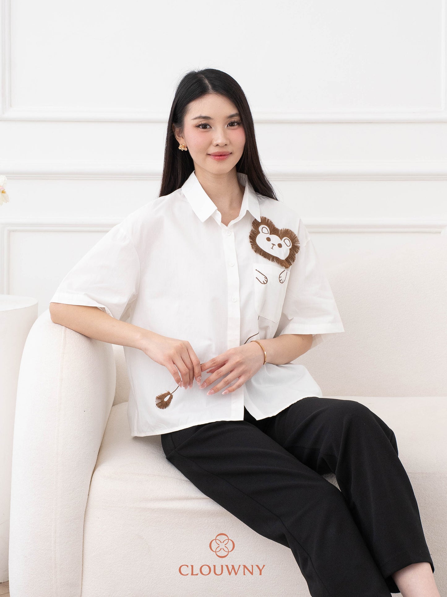 Lion Embroidery Shirt - White