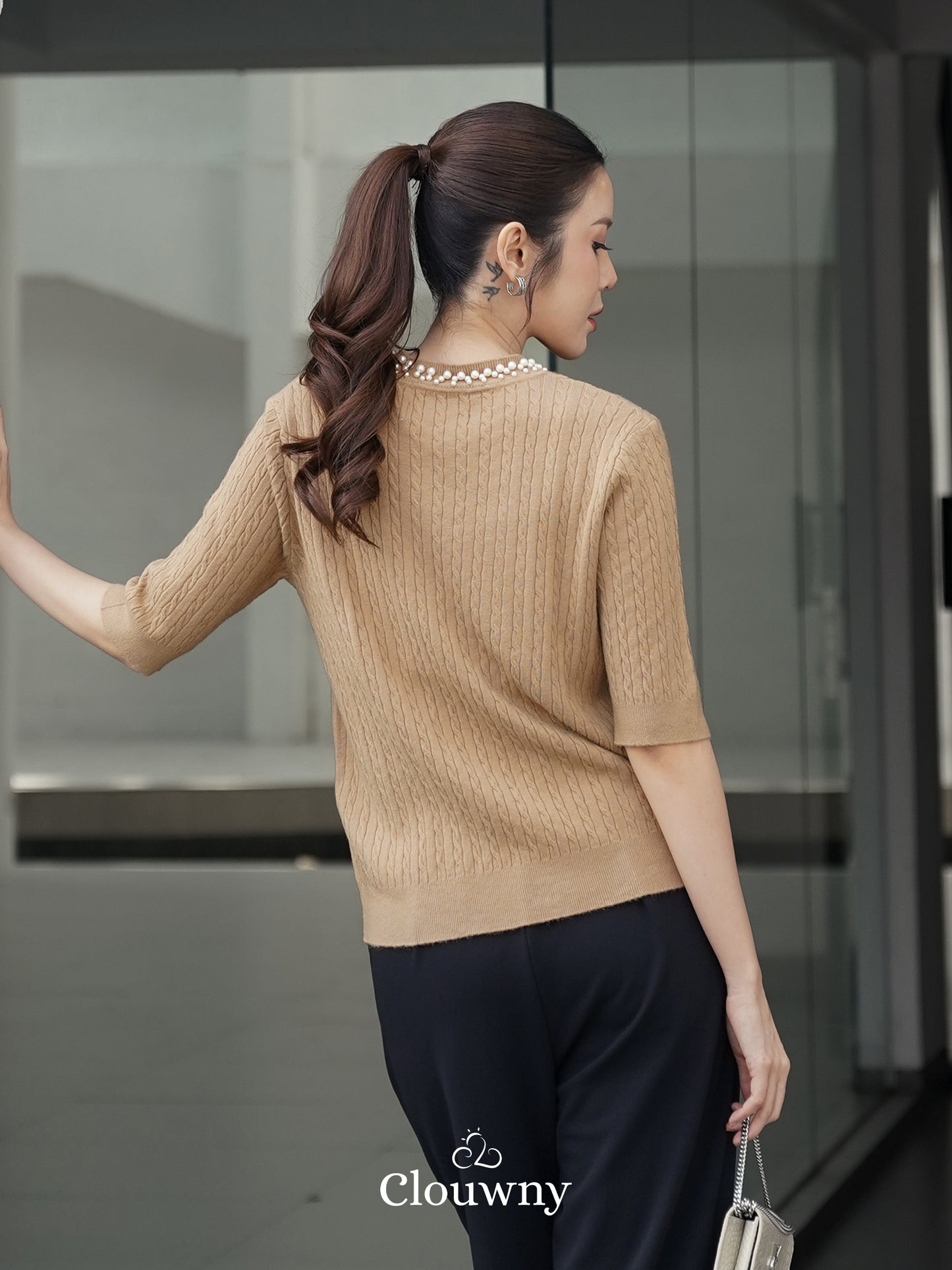 Gina Pearl Top - Mocca