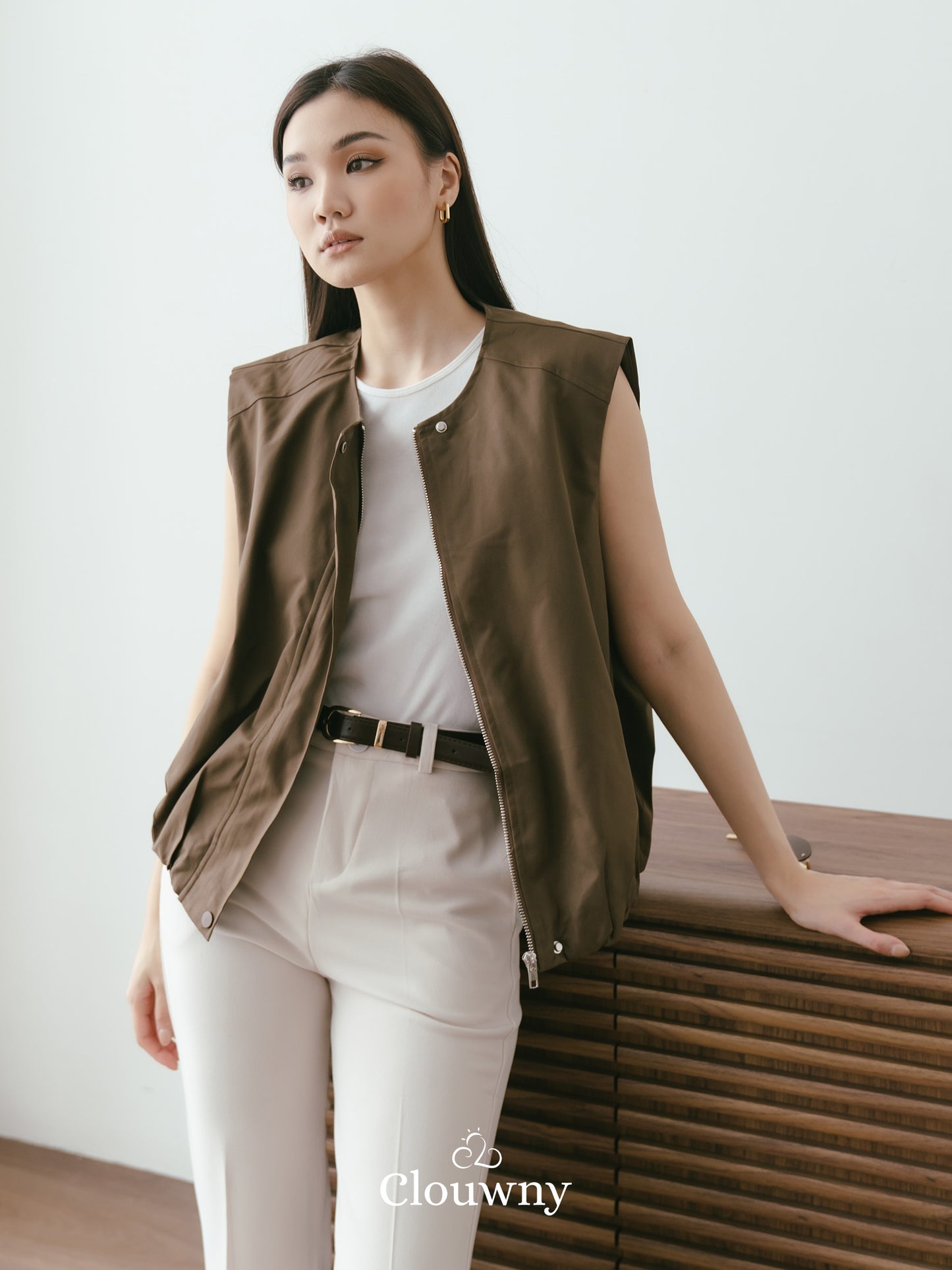 Sander Button Vest - Coffee