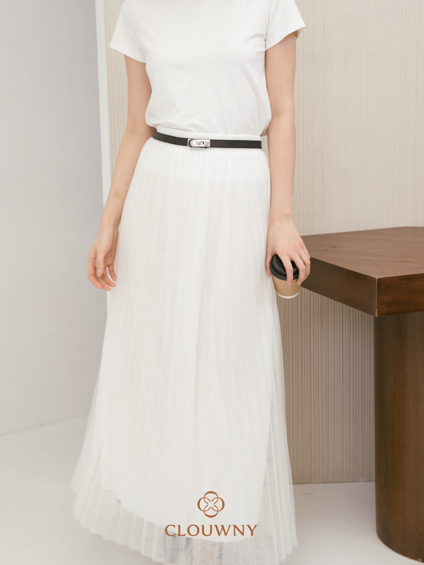Onyva Tutu Pleats Skirt - White
