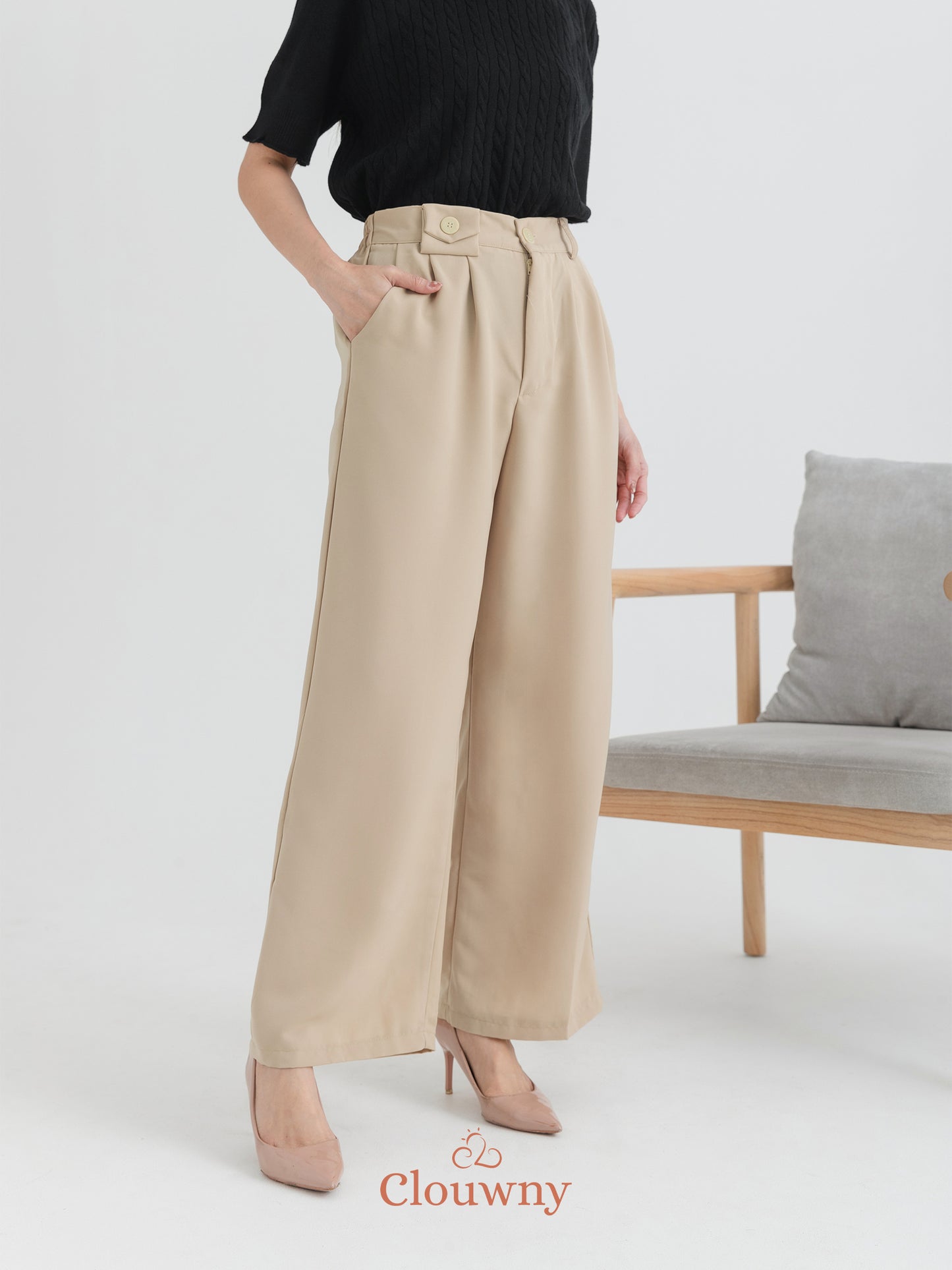 Karea Mini Pocket Pants - Nude