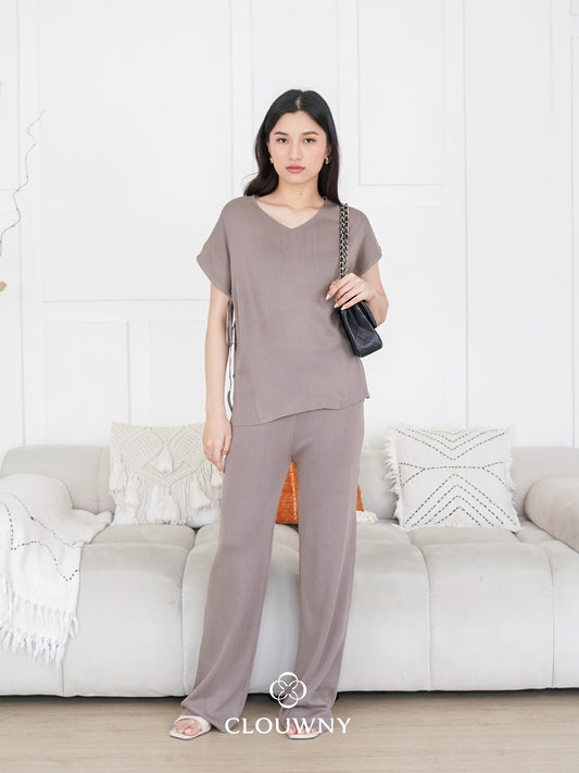 Kala Vneck Knit Set - Beige