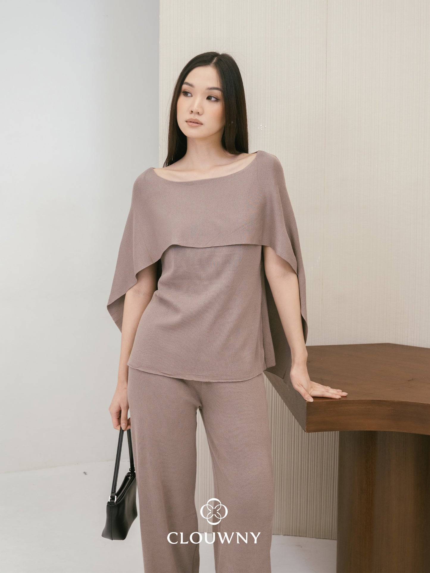 Viona Cape Knit Set - Beige