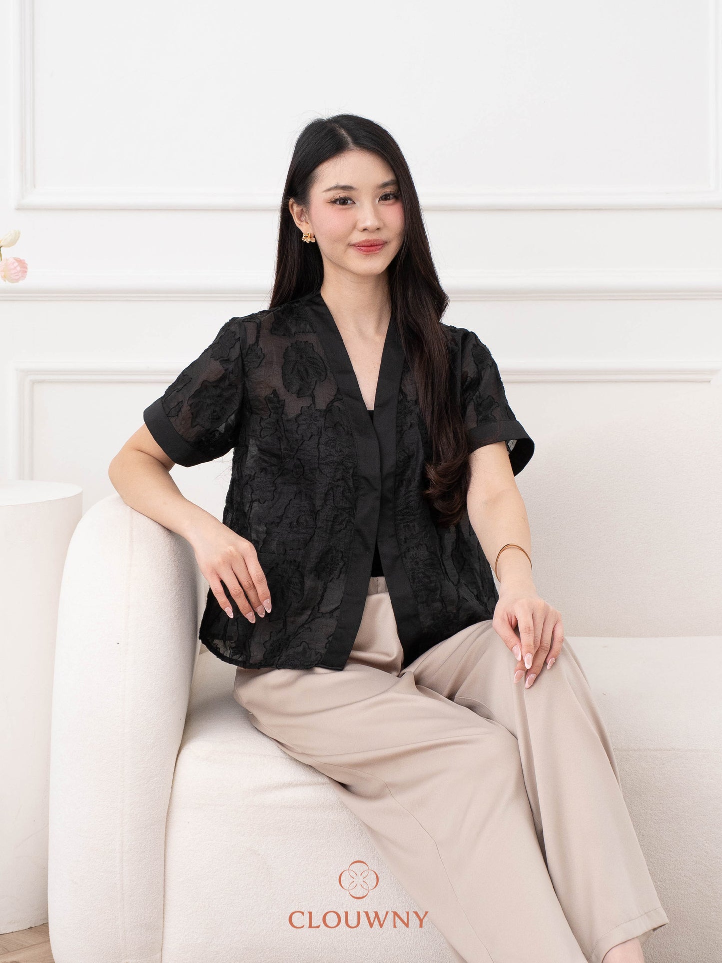 Carisa Embroidery Lace Blouse - Black