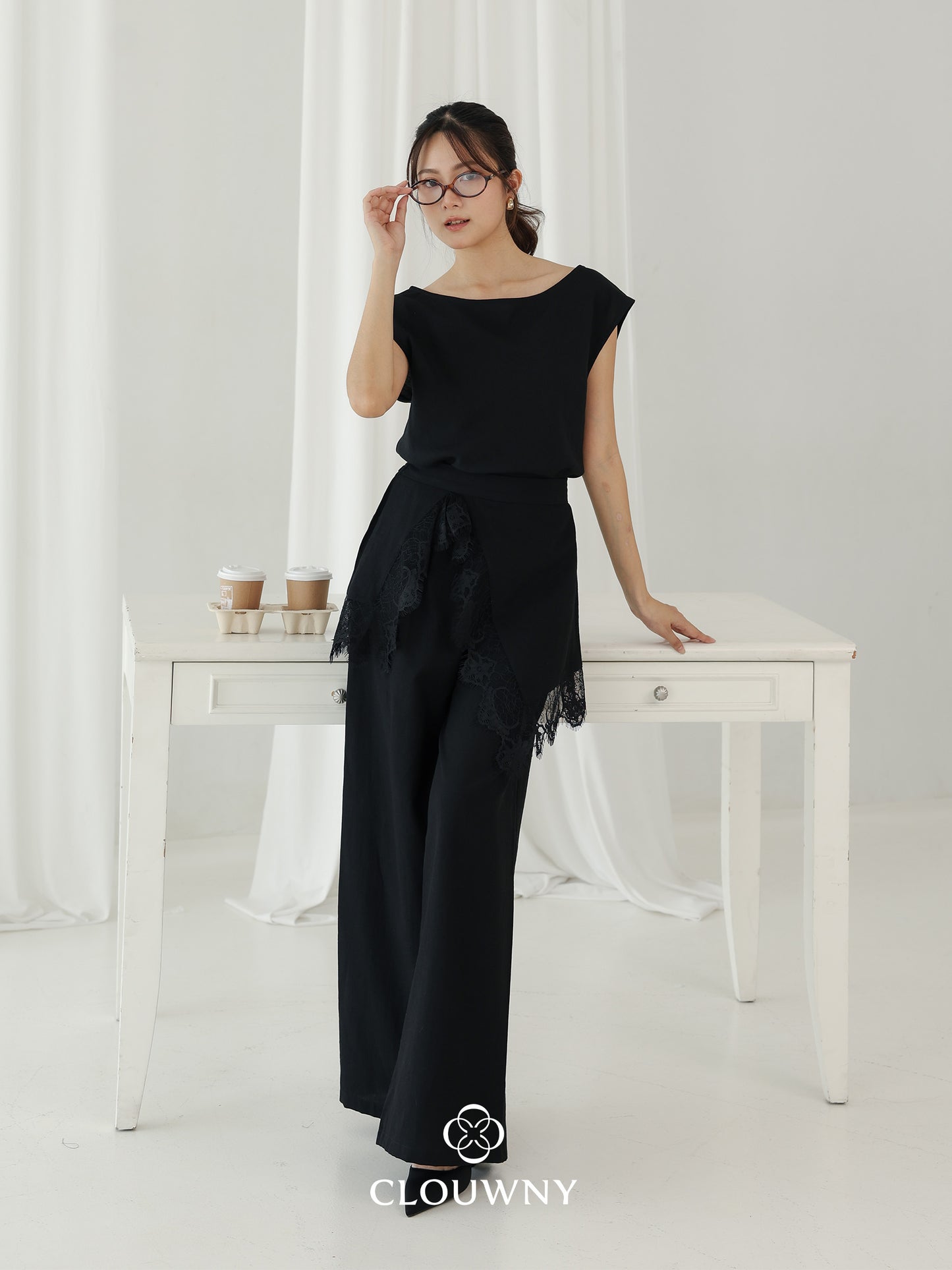 Mercy Lace Cullotes Pants - Black