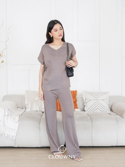 Kala Vneck Knit Set - Beige