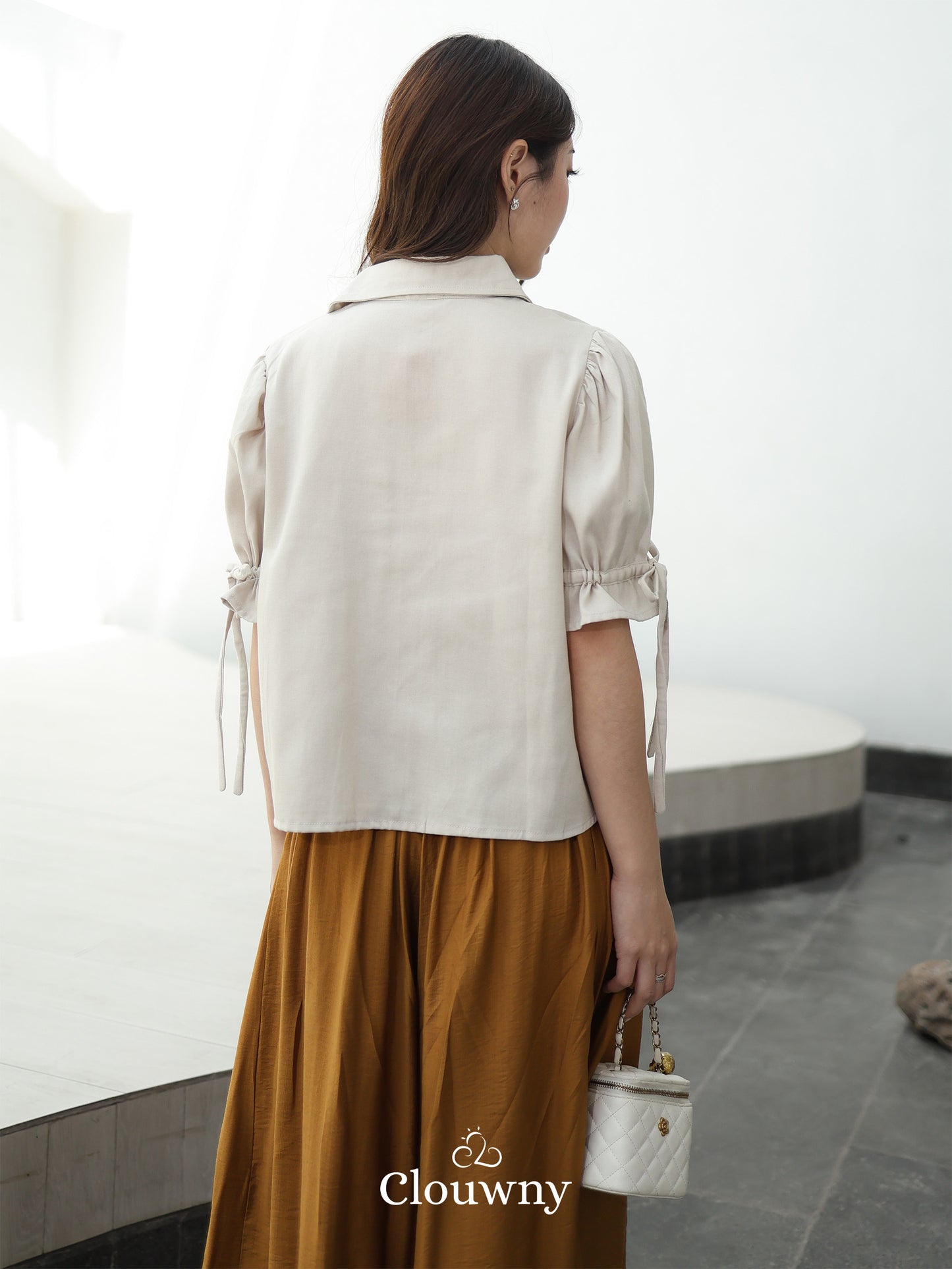 Vilna Embroidery Flower Shirt - Khaki