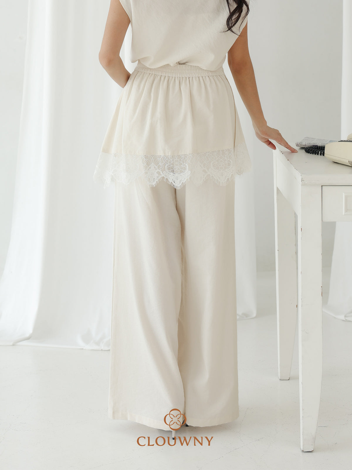 Mercy Lace Cullotes Pants - Broken White