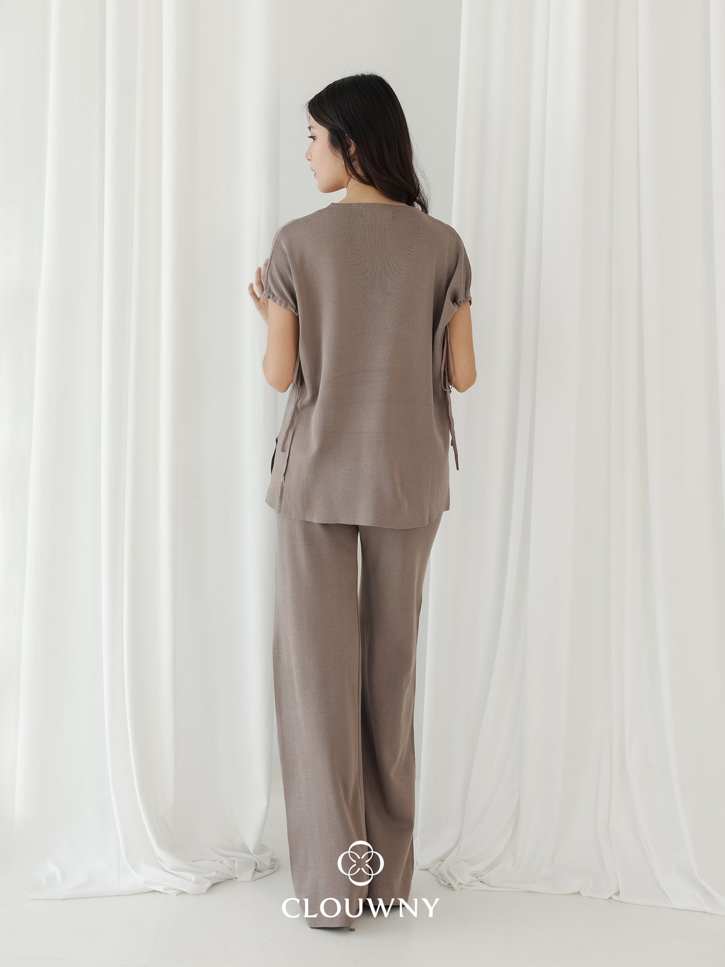 Kala Vneck Knit Set - Beige