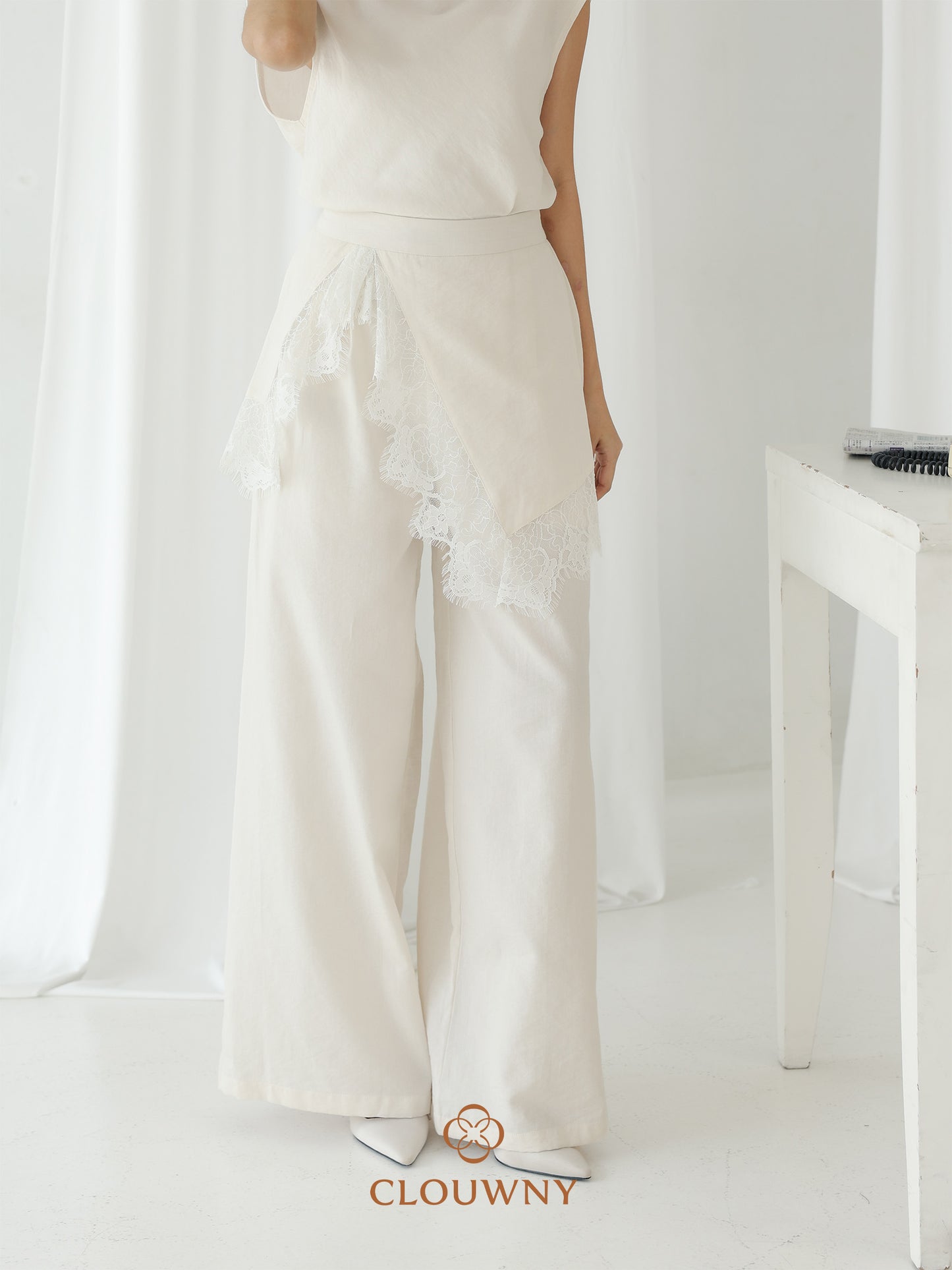 Mercy Lace Cullotes Pants - Broken White
