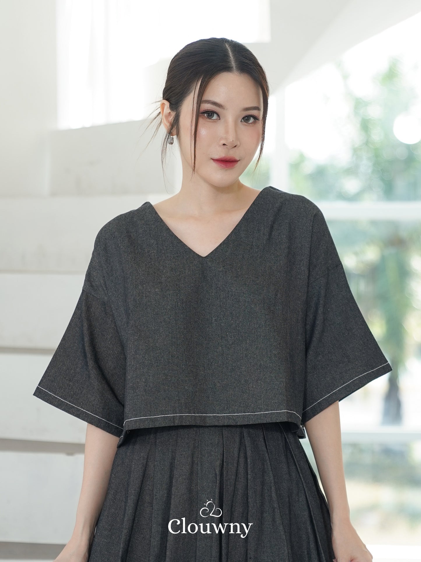 Hansen Vneck Blouse - Grey