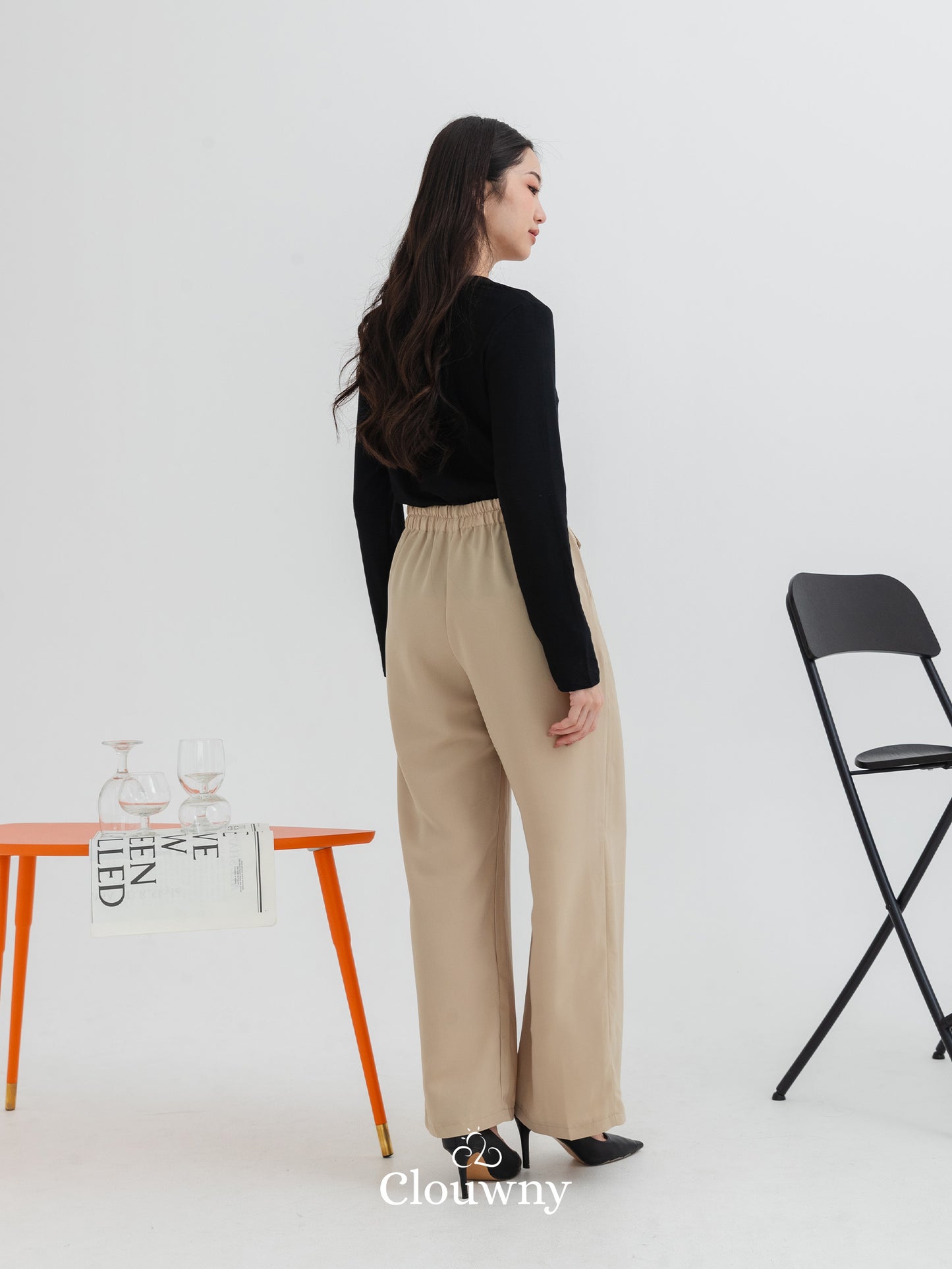 Quin Three Button Pants - Nude