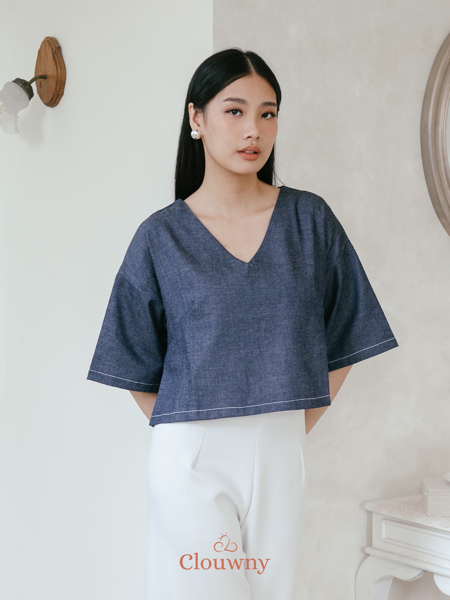 Hansen Vneck Blouse - Navy