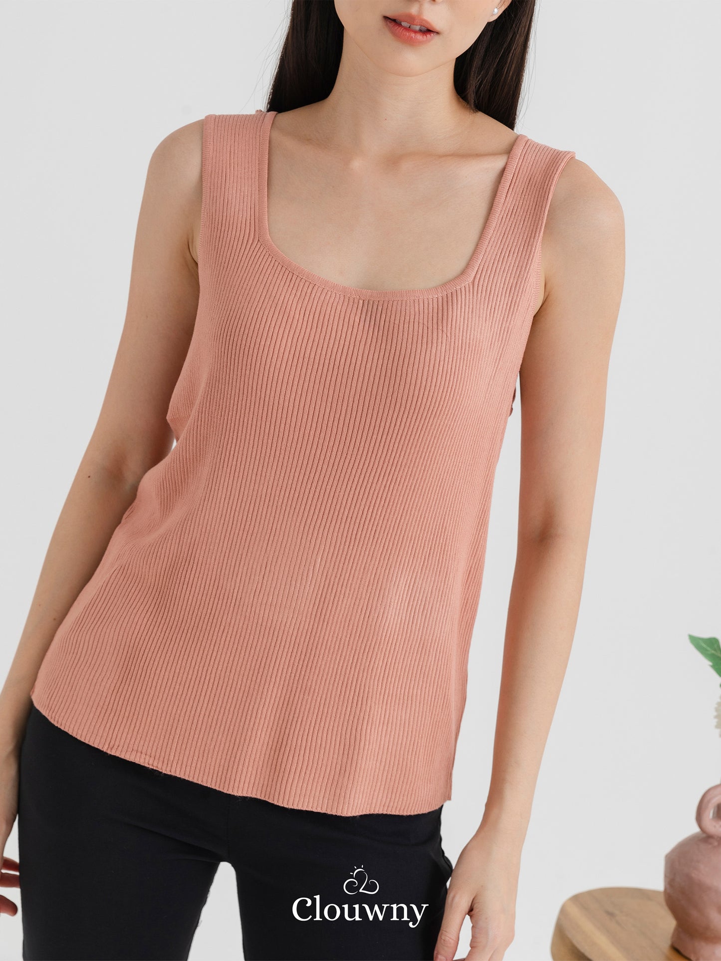 Dovi Knit Tanktop - Peach