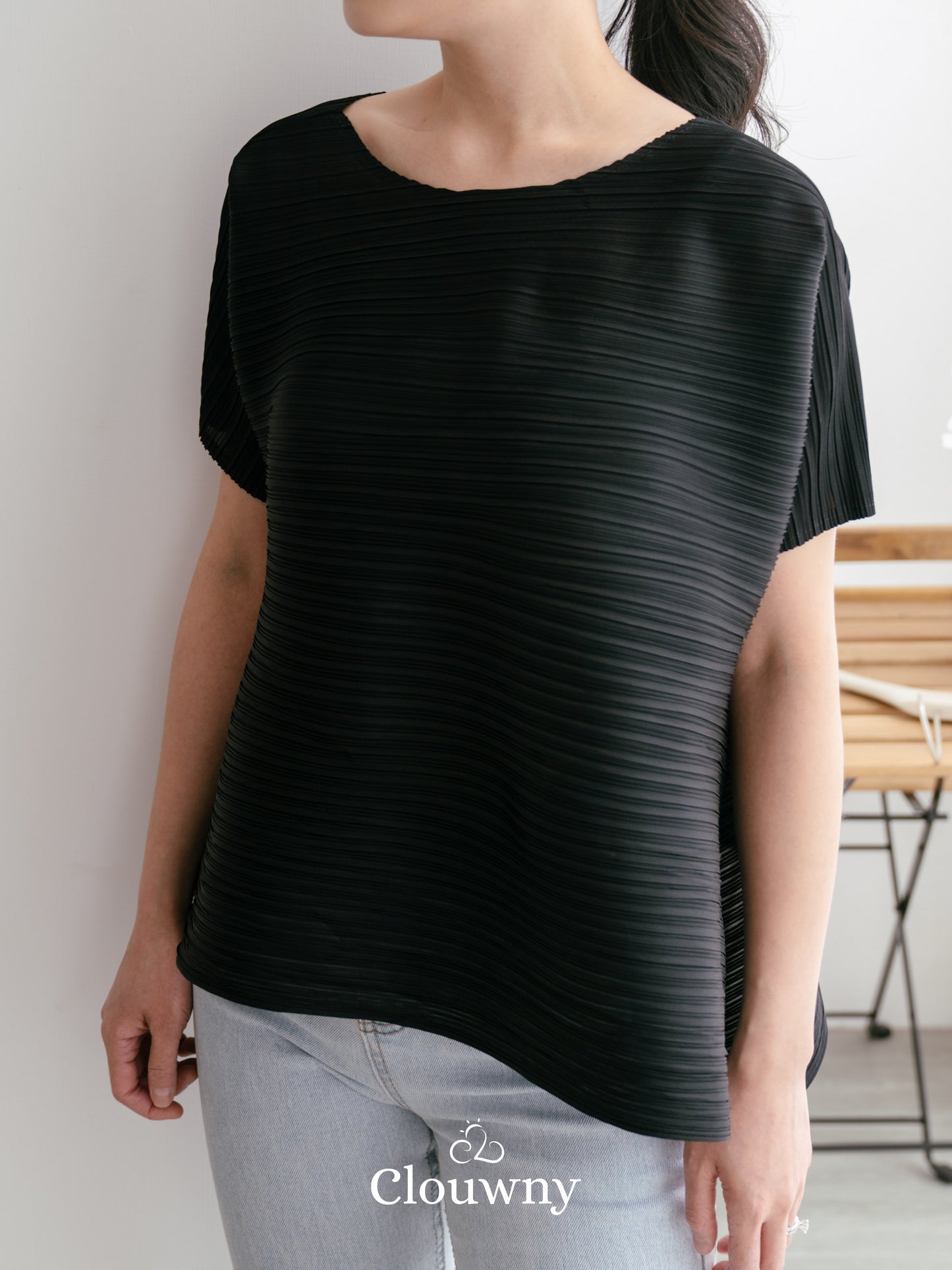 Thames Pleats Blouse - Black