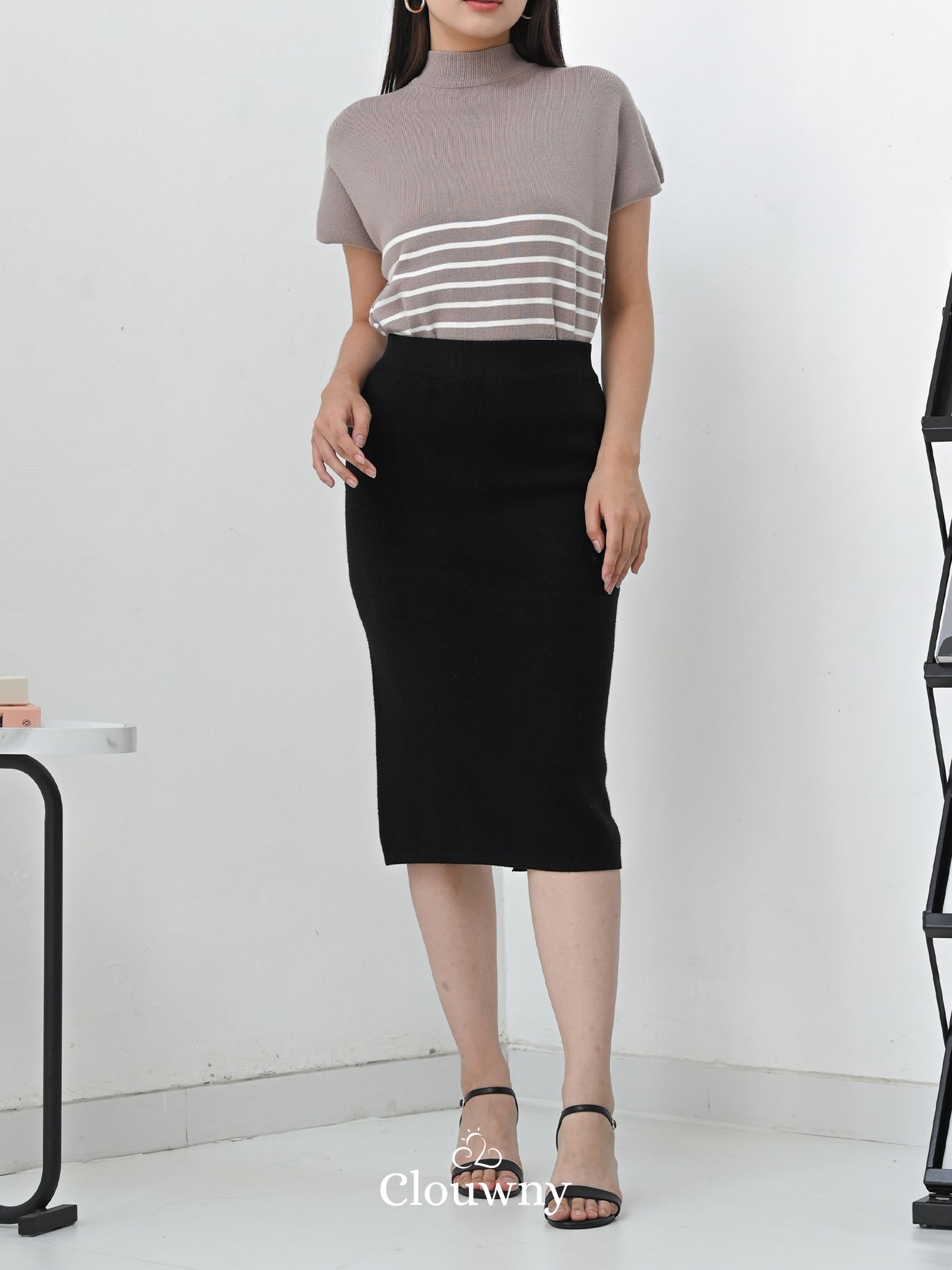 Betrand Basic Midi Skirt - Black