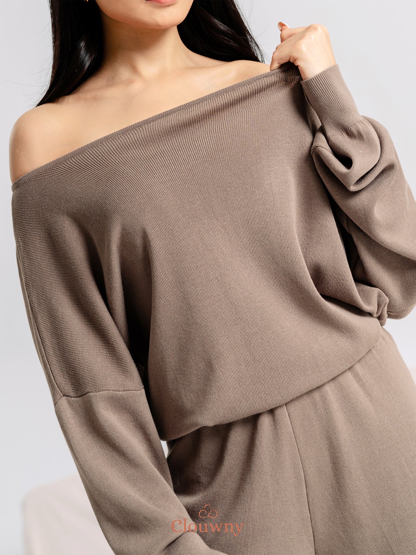 Ray Shoulder Off Sabrina Set - Dark Beige