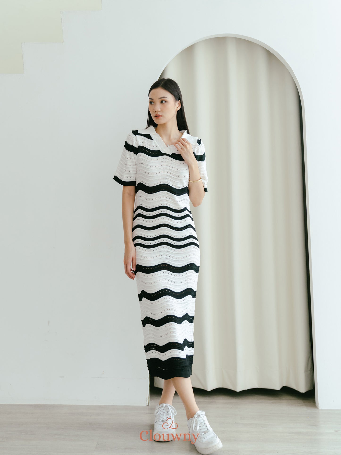 Nely Stripes Dress - White