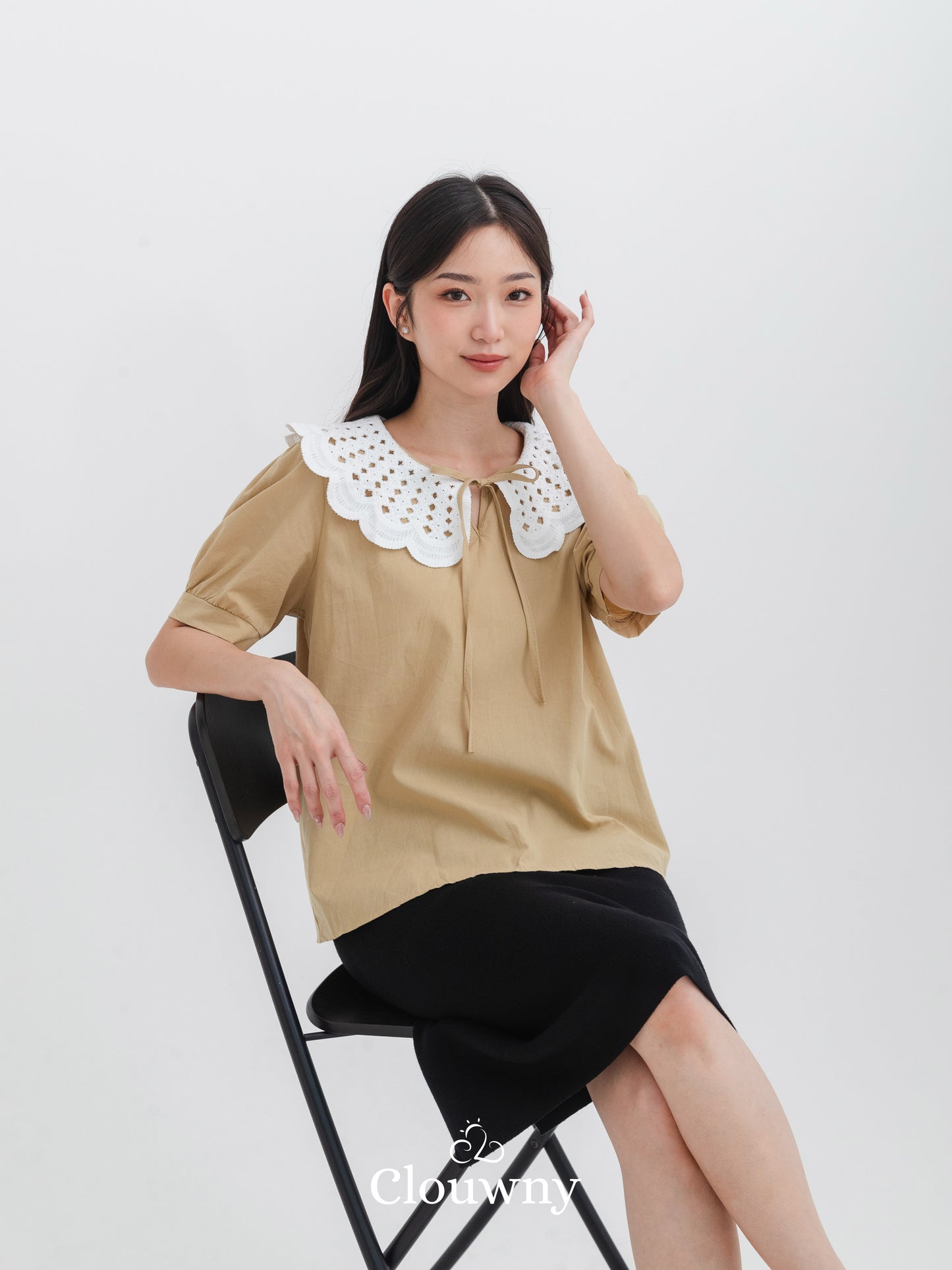 Banira Collar Blouse - Brown